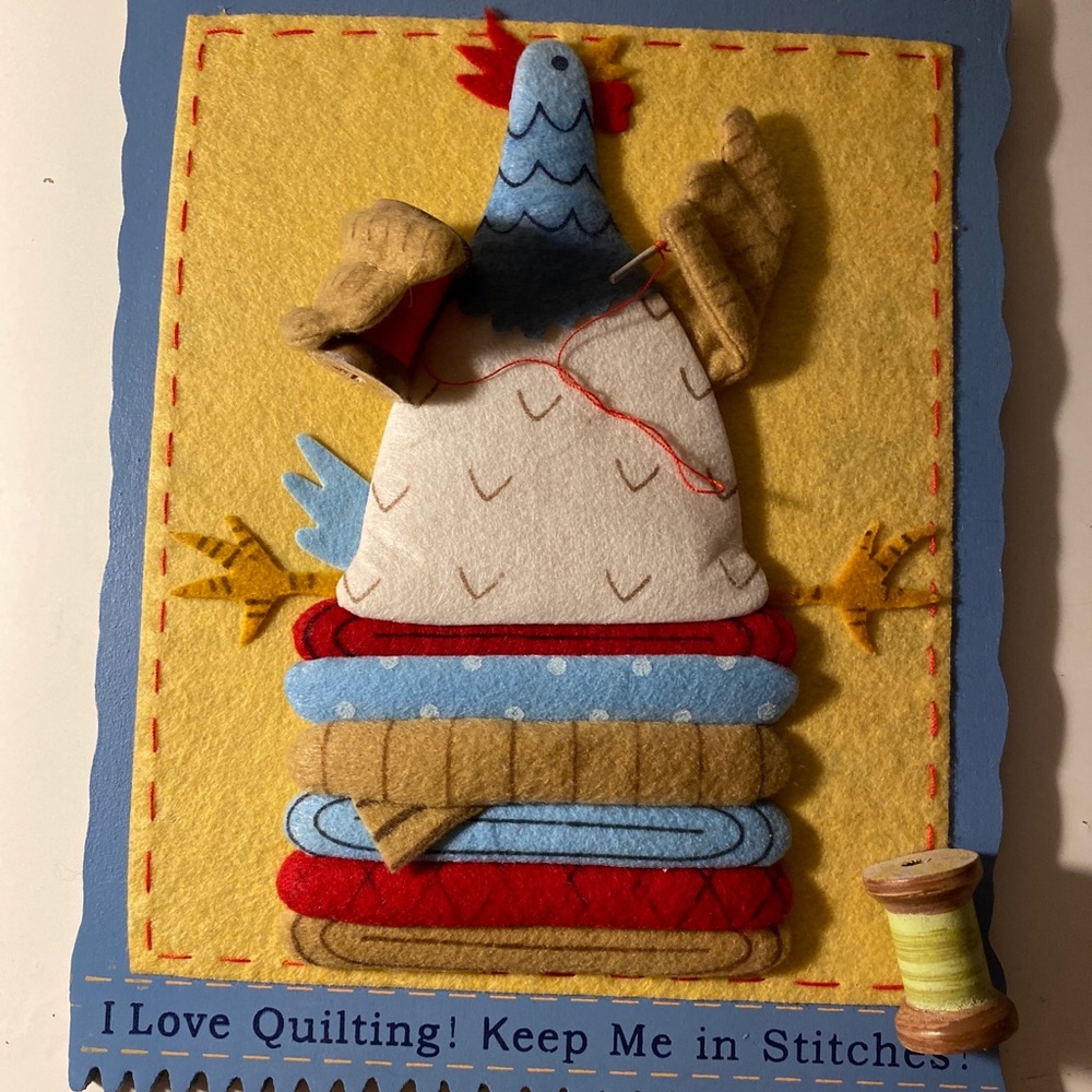 Rooster sewing frame made from fabric